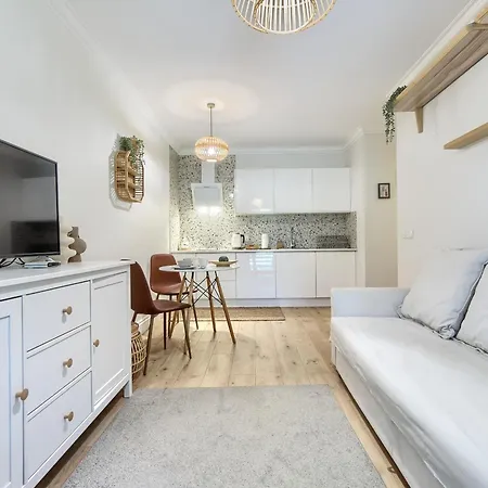 Park Apartment *