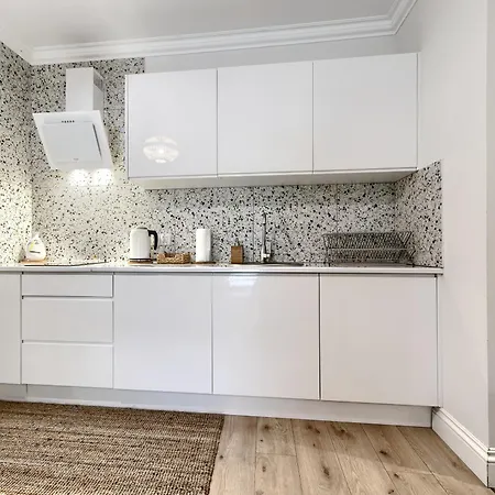 Park Apartment *